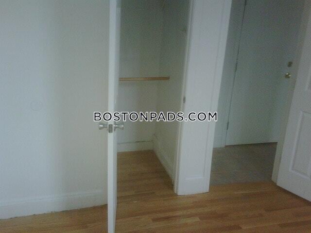 Primary Photo - 151 Park Dr