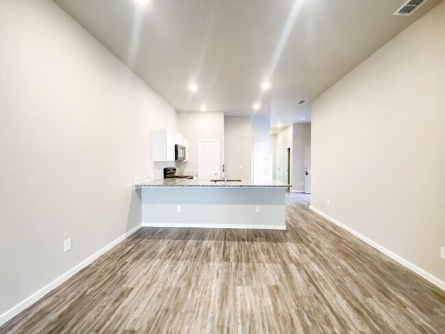 Foto del edificio - Adorable, 3/2/1 duplex in North Lubbock!