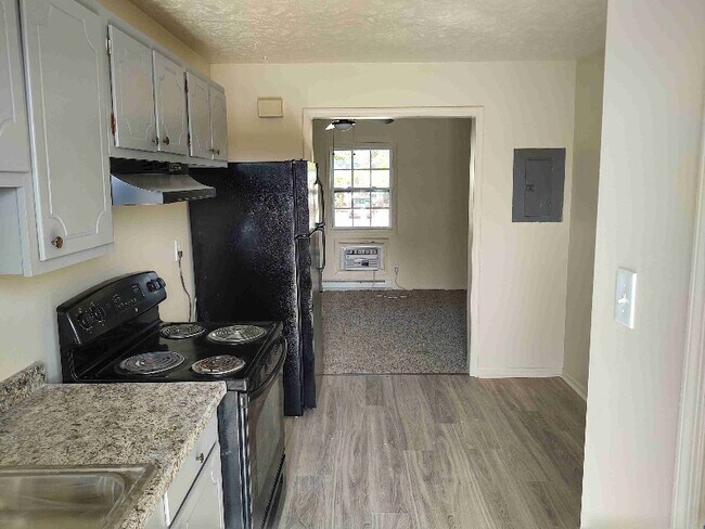 Foto del edificio - 6423 Starbrook Dr