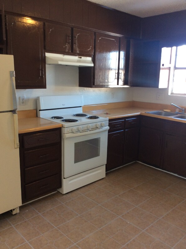 1213 S Maddox Ave, Dumas, TX 79029 Room for Rent in Dumas, TX