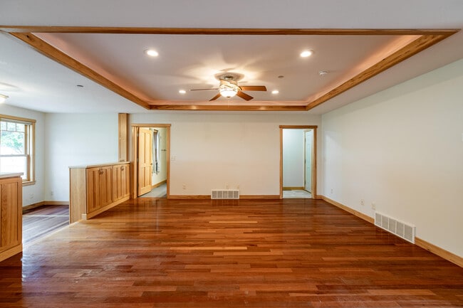 Building Photo - 3506 33rd St S