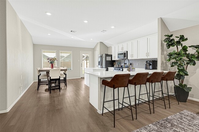 Foto del edificio - 11235 Stirton Dr