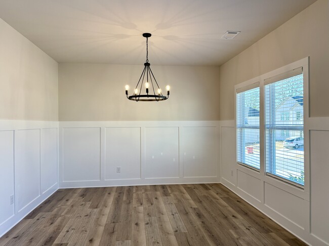 Building Photo - 401 Fox Crk Dr