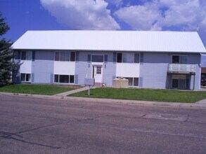 Building Photo - 4407 E Crow Dr