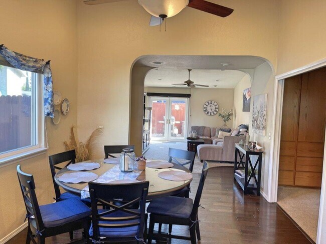 Building Photo - Beautifully Remodeled 3 Bedroom One Story ...