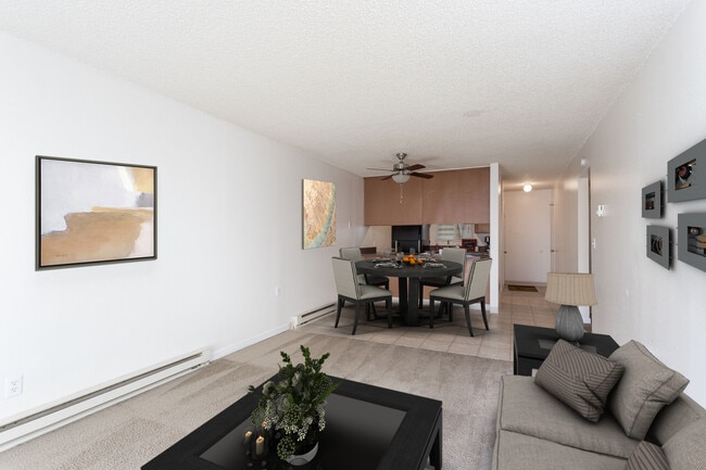 Building Photo - Executive 1801 Apartments