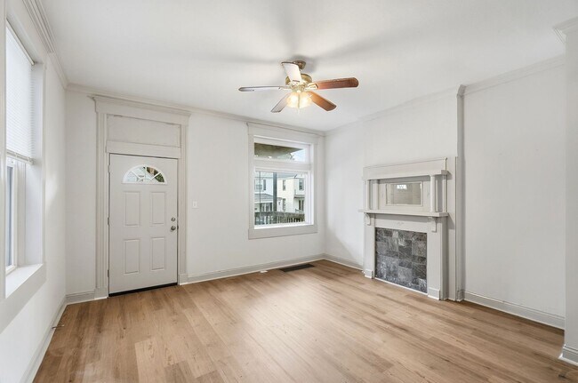Foto del edificio - 5114 Silver St