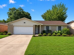 Building Photo - 6514 Summer Ridge Dr