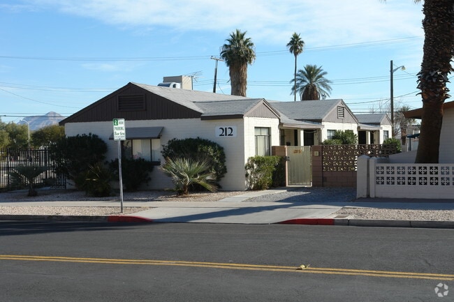 Building Photo - 208 N 9th St