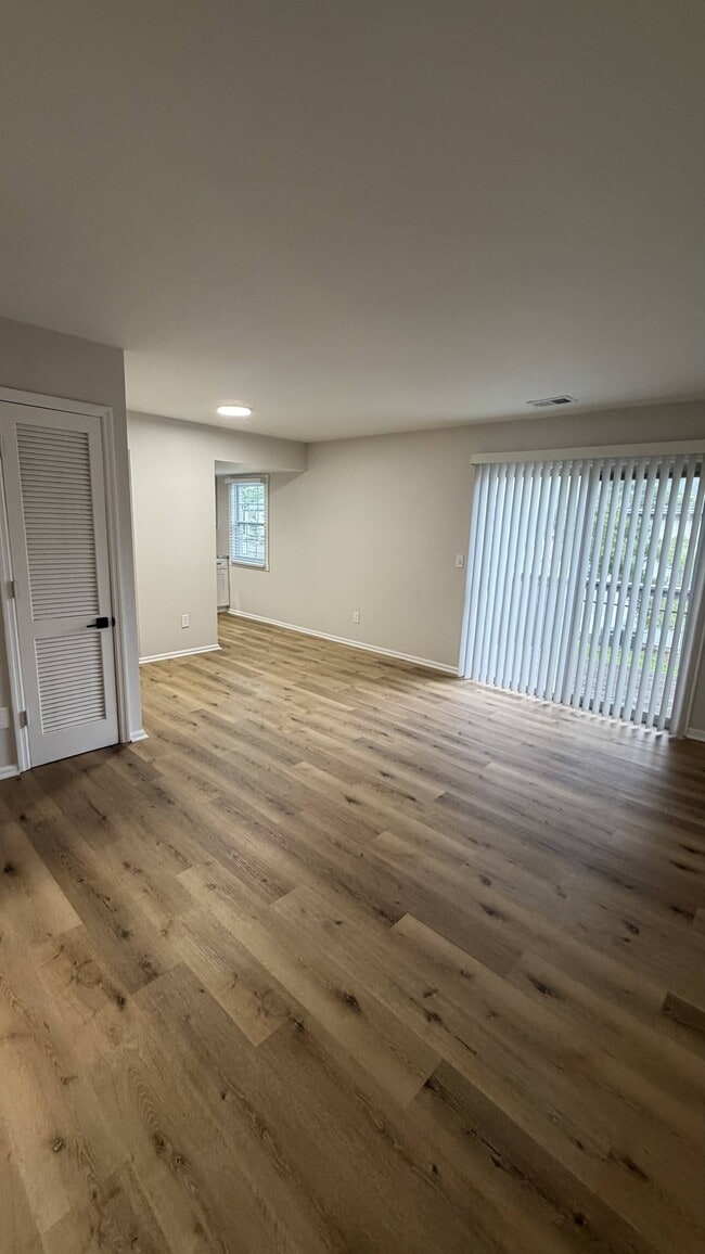 Building Photo - The Vale at Walnut Creek