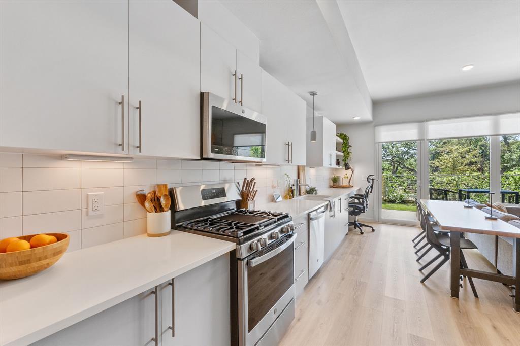Foto principal - 4004 Banister Ln