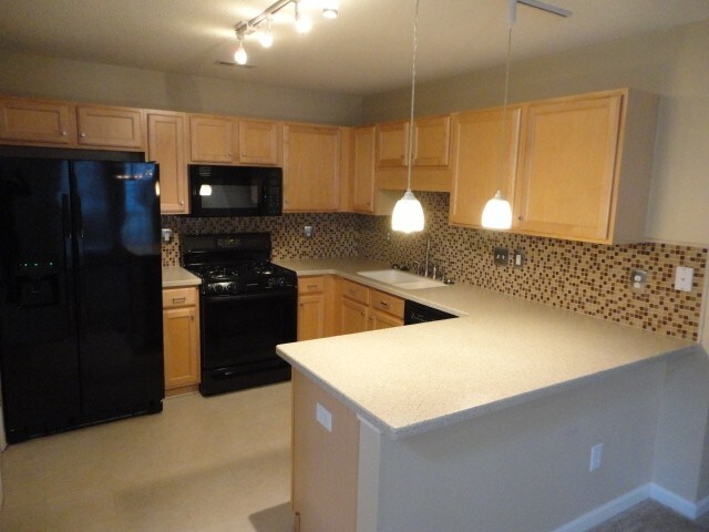 Building Photo - 5509 Stewartby Drive