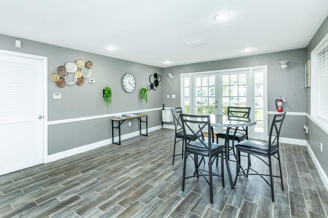 Building Photo - Melina at Maitland