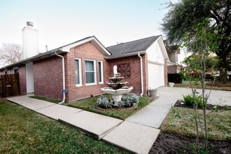 Building Photo - 18306 Campbellford Dr