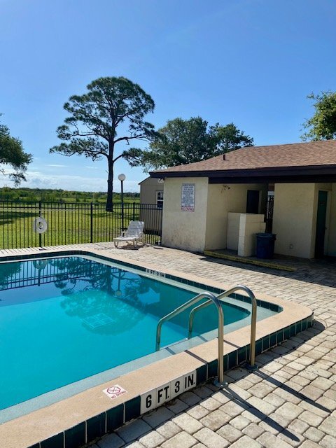 Building Photo - 420 Catamaran Dr
