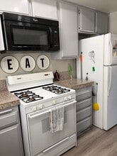 Building Photo - 48939 Eisenhower Dr
