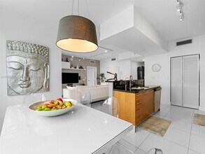 Building Photo - 253 NE 2nd St