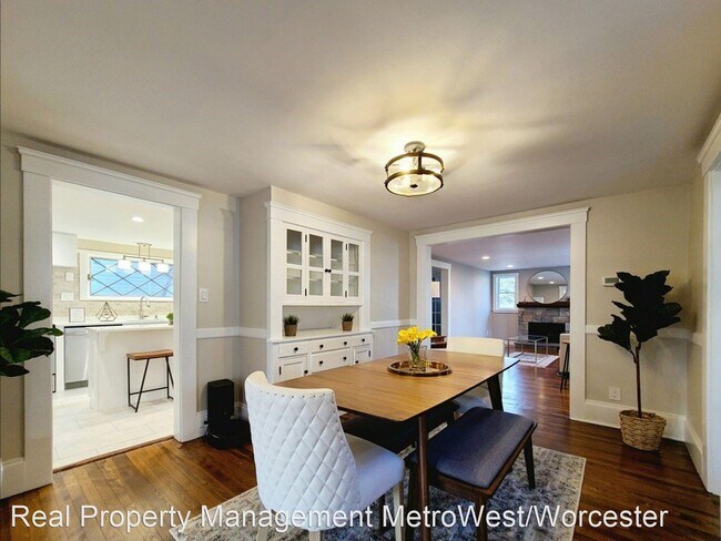 Foto del edificio - 4 br, 2 bath House - 25 Burdette Avenue