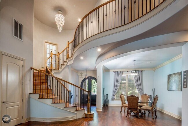 Foto del edificio - 5106 S Sloan Cir