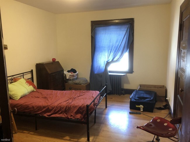5 Br 1 Bath 15 Swan St Condo For In Arlington Ma Building Photo 5 Br 1 Bath 15 Swan St
