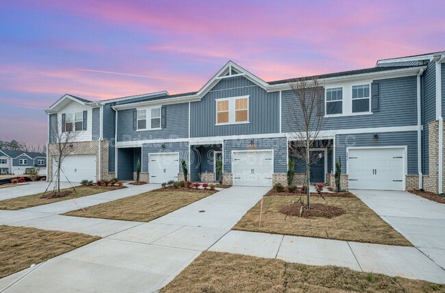 Photo - 8033 Hidden Spgs Trl Townhome