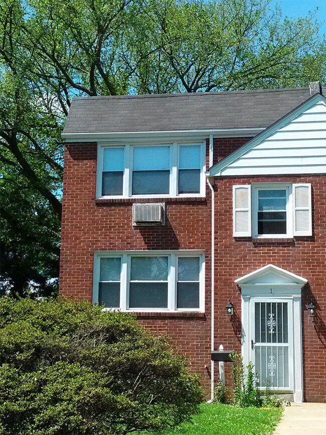 1 Melvin Dr, Claymont, DE 19703 Townhouse for Rent in Claymont, DE