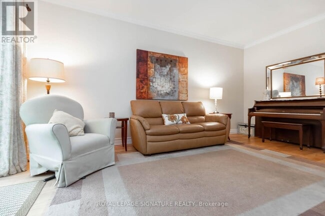 Building Photo - 641 Balliol St