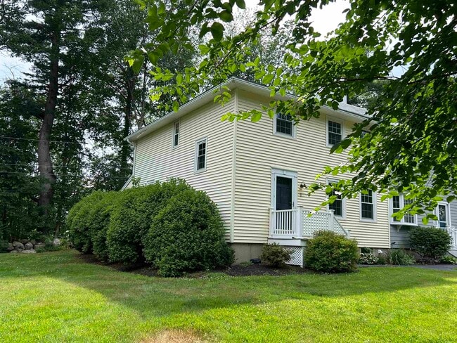 Building Photo - 41 Boulder Brook Dr