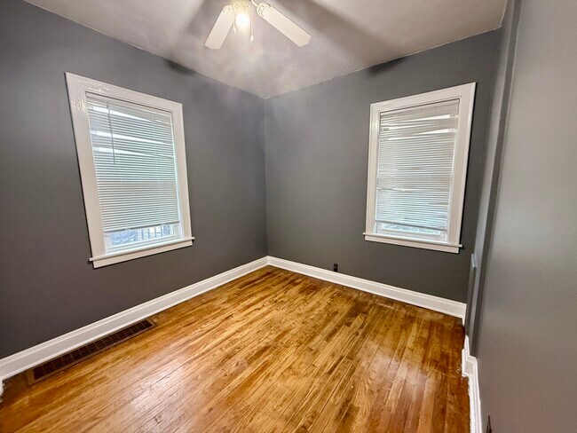 Foto del edificio - 1840 41st St