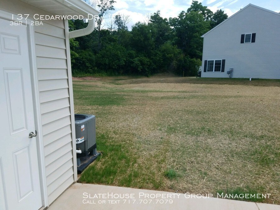 Primary Photo - 137 Cedarwood Dr