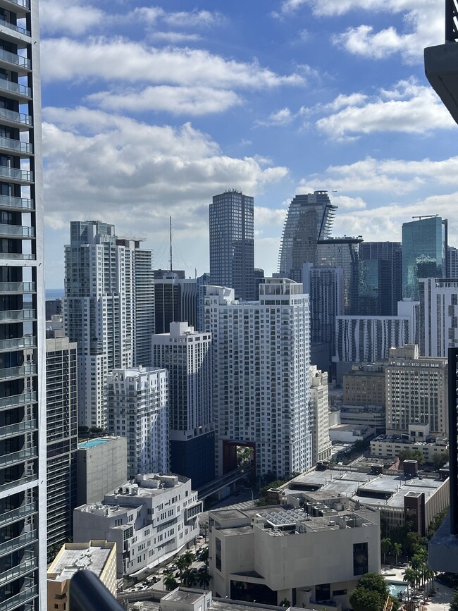 Foto del edificio - 240 Biscayne Blvd