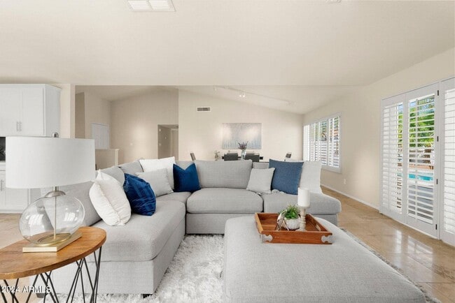 Building Photo - 6846 E Kelton Ln