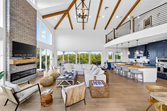 Foto del edificio - 146 Mockingbird Rd