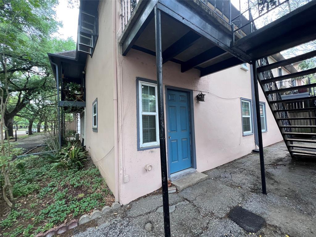 Primary Photo - 5230 Arboles Dr