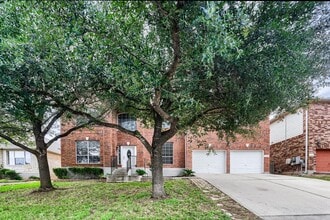 Building Photo - 3817 Links Ln