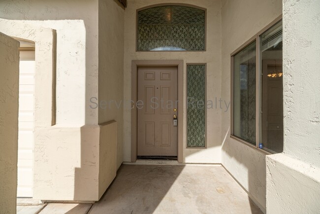 Building Photo - 11246 W Locust Ln