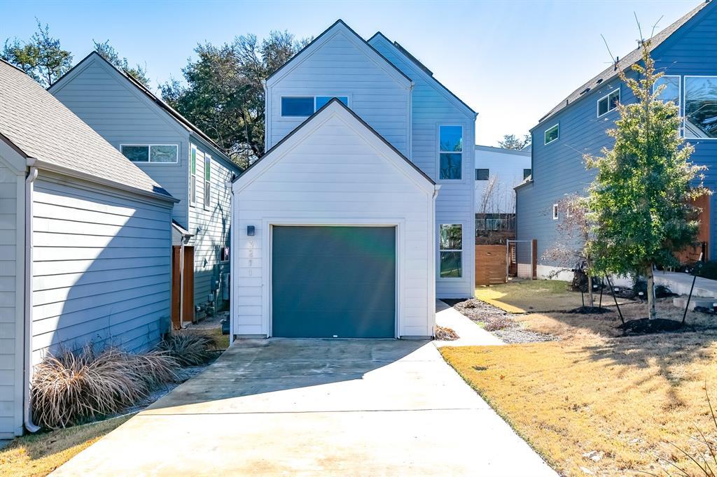 Foto principal - 3211 Aldwyche Dr