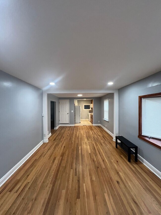 Foto del edificio - Charming 3 Bedroom Home in Parkville