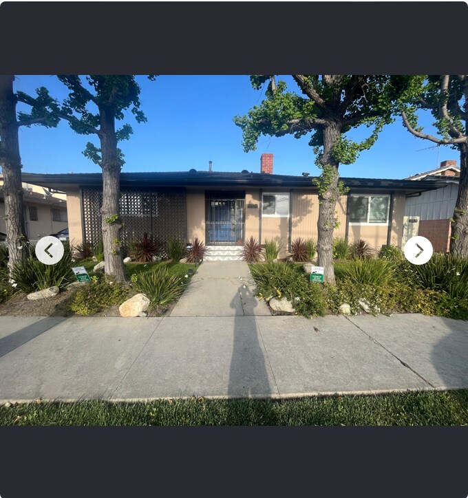 Foto principal - 3814 S. Bronson Ave