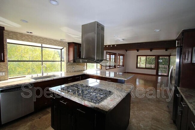 Foto del edificio - 3694 Berwick Dr