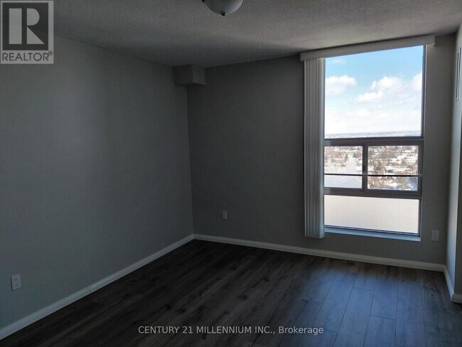 Building Photo - 15 Kensington Rd