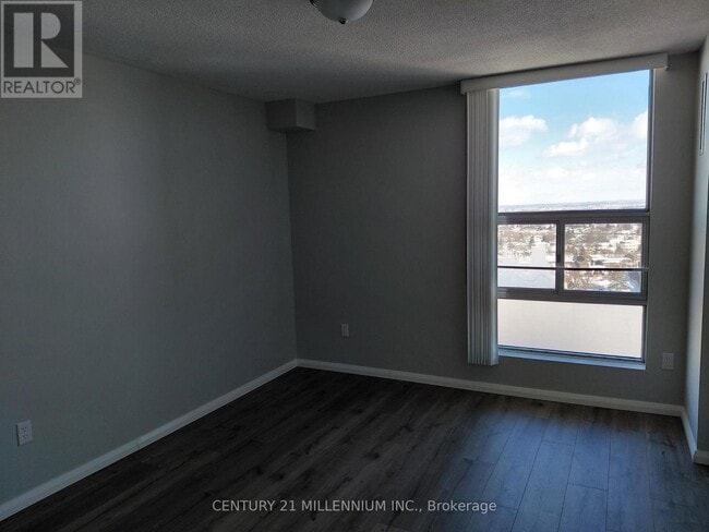 Building Photo - 15 Kensington Rd