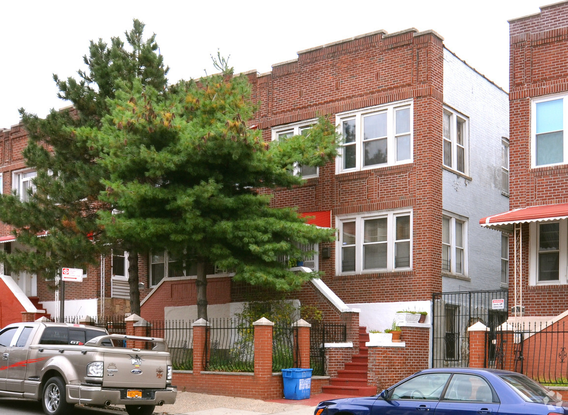 Primary Photo - 1214 Ward Ave