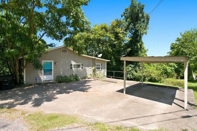Foto del edificio - 501 Weakley Ave