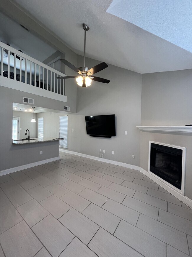 Foto del edificio - 420 Bristol Cove Rd