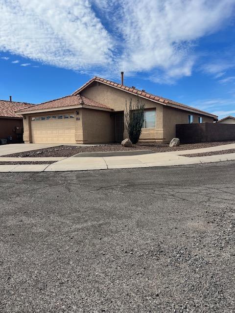 Foto del edificio - For Rent