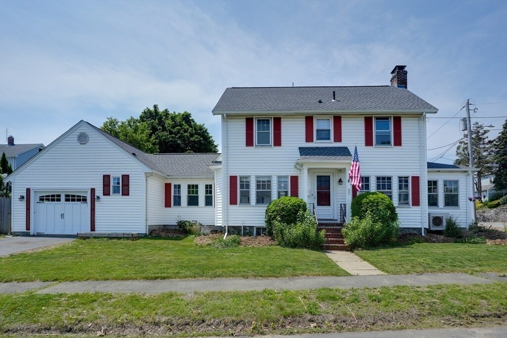 Primary Photo - 85 Roosevelt Rd