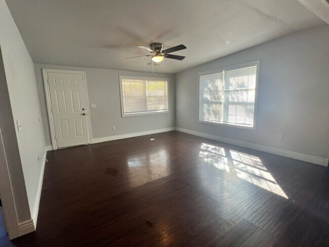 Building Photo - 1393 Farmers Rd