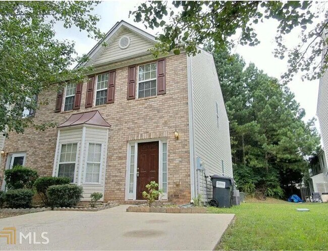 Building Photo - 5495 Hampton Ct