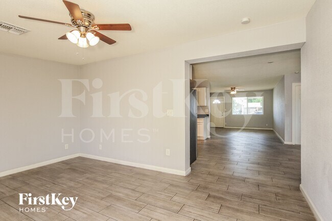 Foto del edificio - 3634 W Alice Ave